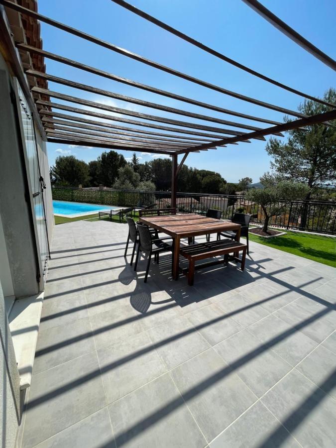Villa avec piscine Cuers Esterno foto